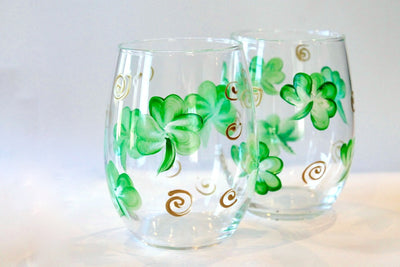Shamrock wine glasses Hand Painted Set of 2 Stemless Wine Glasses